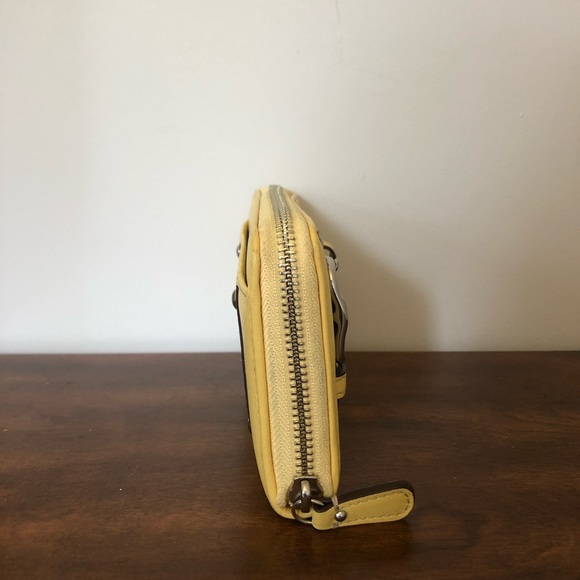 Coach Wallet - Picture 4 of 6